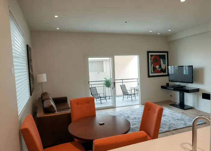 Hollywood Homes Free Parking Close To All Things La